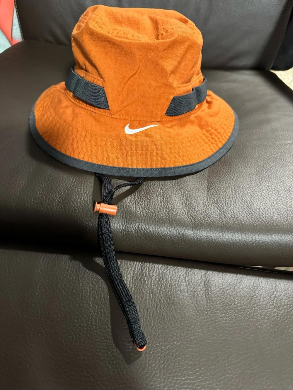 Chin strap Nike Orange and Gray Bucket Hat size M